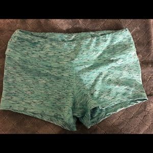 FLEO Mint Shorts Size Medium
